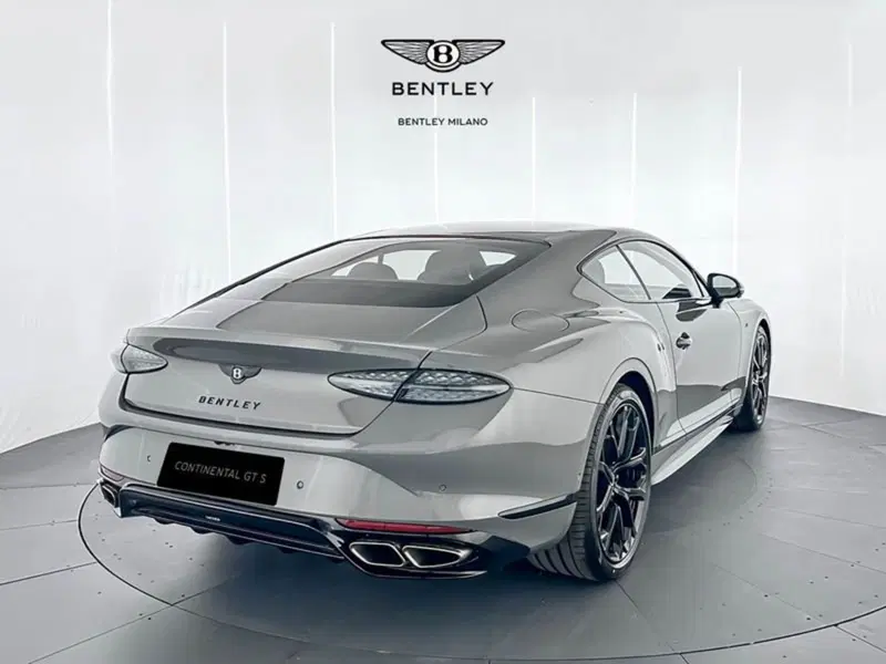 Bentley Continental GT nuova a Milano (7)