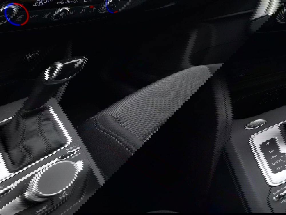 Audi Q2 usata a Bari (12)