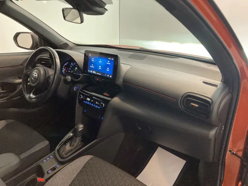 Toyota Yaris Cross usata a Barletta-Andria-Trani (16)