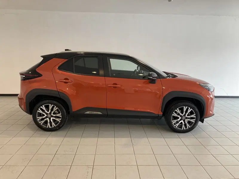 Toyota Yaris Cross usata a Barletta-Andria-Trani (4)