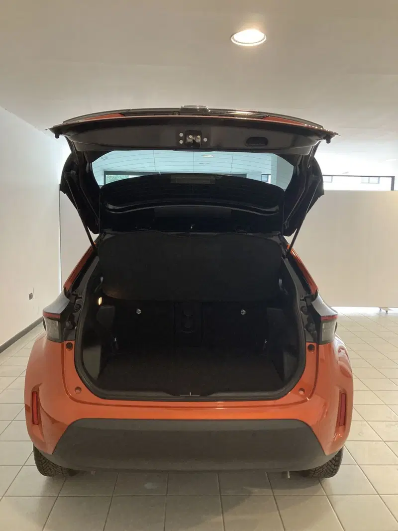 Toyota Yaris Cross usata a Barletta-Andria-Trani (6)