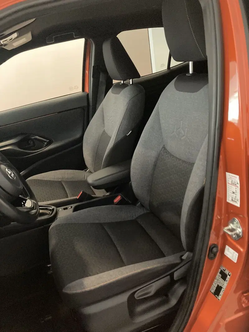 Toyota Yaris Cross usata a Barletta-Andria-Trani (8)