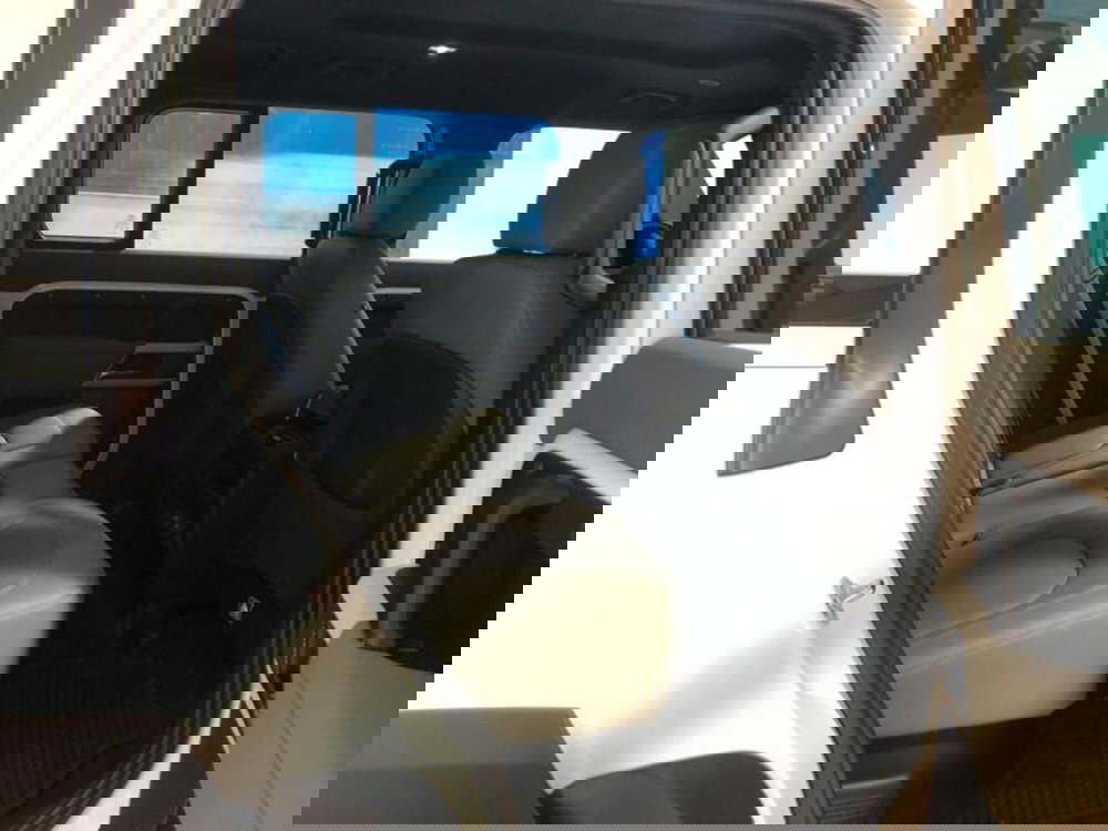 Land Rover Defender usata a Venezia (6)