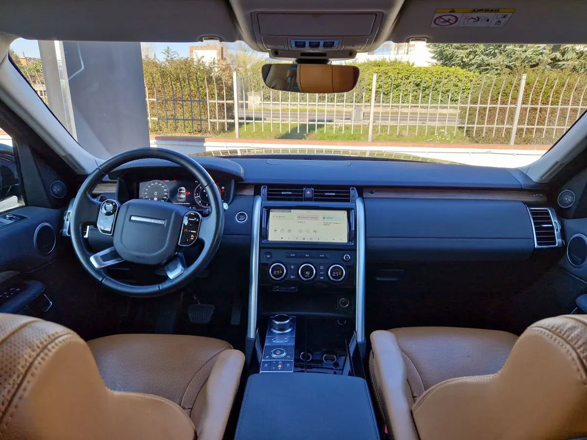 Land Rover Discovery Sport usata a Modena (10)