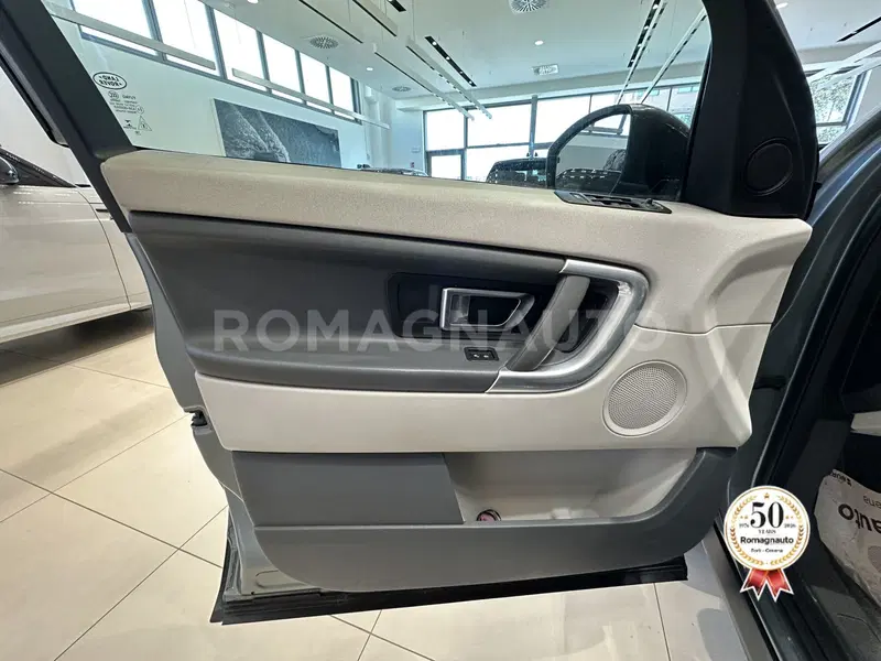 Land Rover Discovery Sport usata a Forlì-Cesena (14)