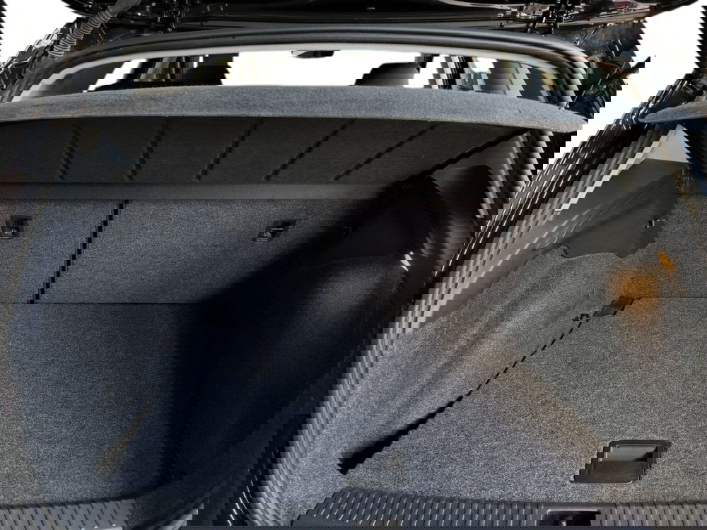 SEAT Arona usata a Udine (15)