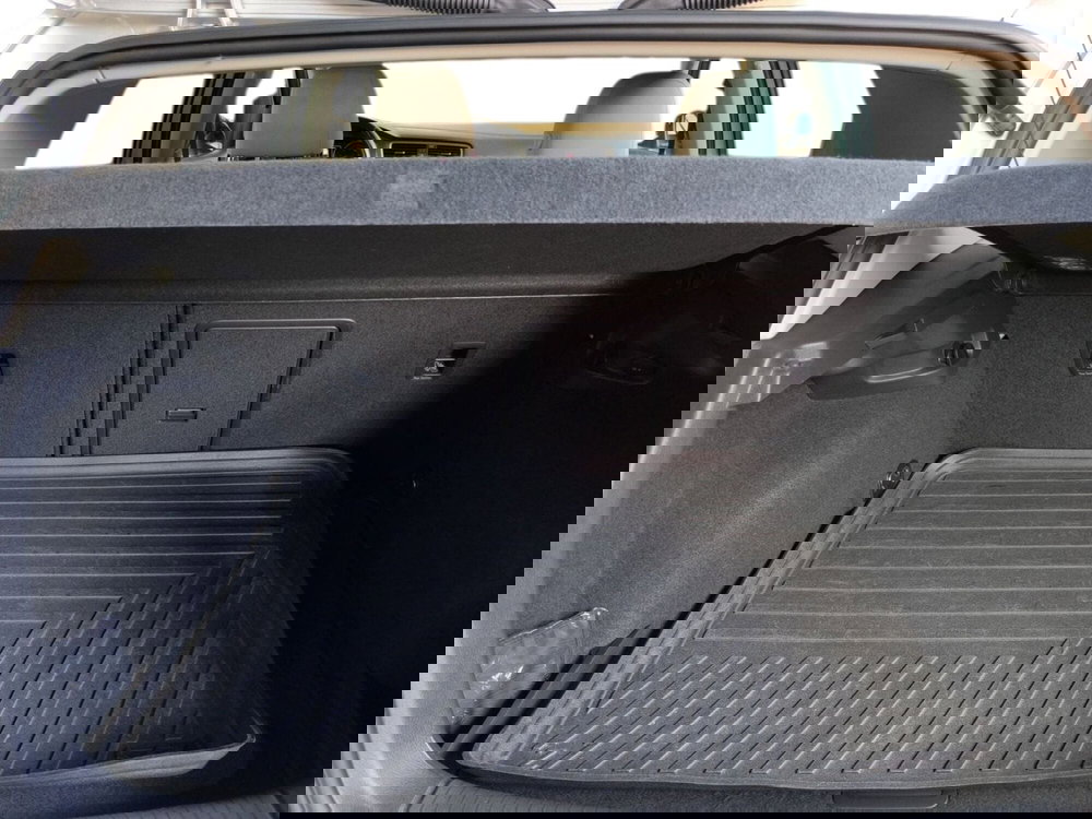 Volkswagen Golf usata a Udine (15)