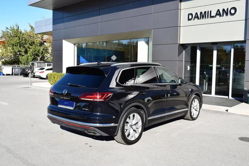 Volkswagen Touareg usata a Cuneo (8)