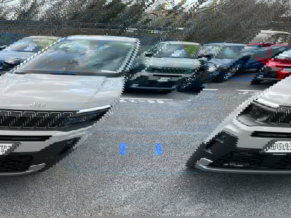 Jeep Avenger nuova a Latina (7)