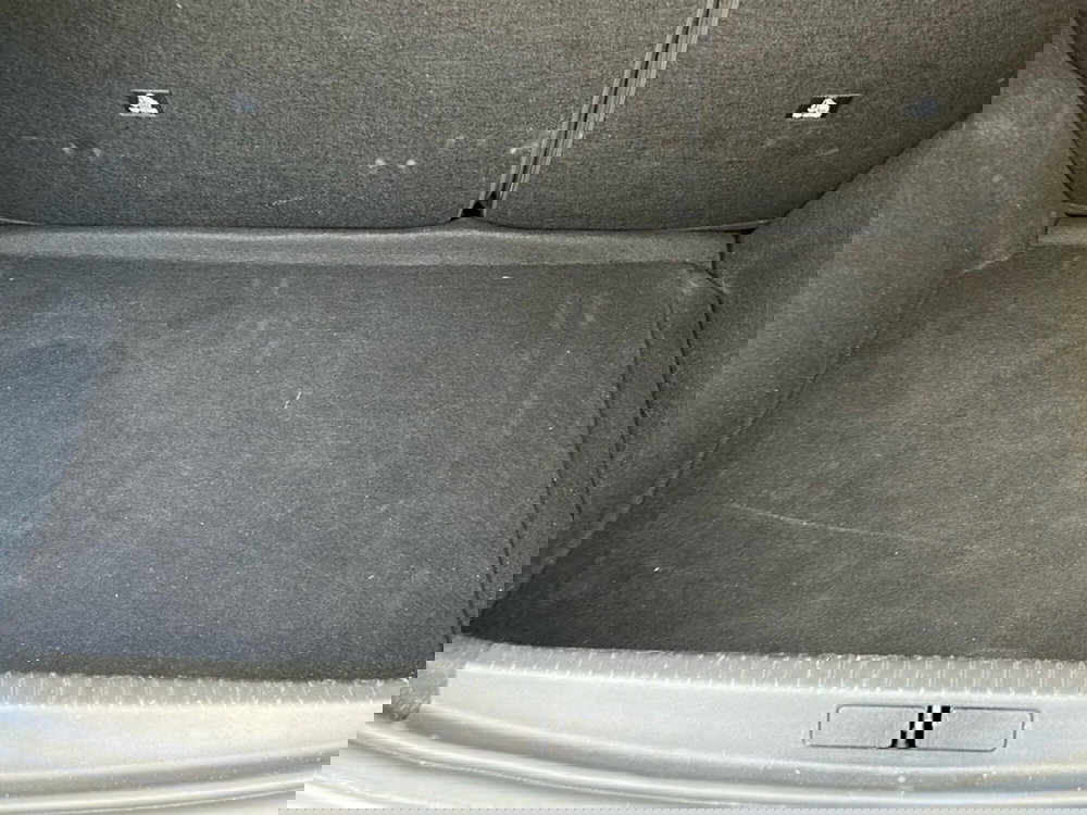 Peugeot 208 usata a Roma (10)