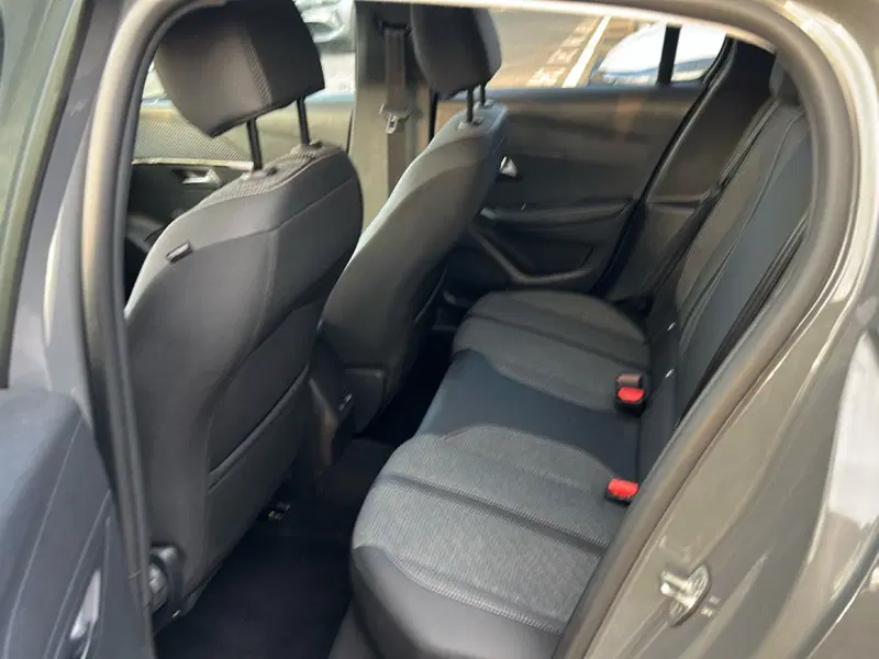 Peugeot 208 usata a Roma (11)