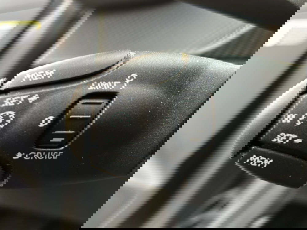 Peugeot 208 usata a Roma (13)