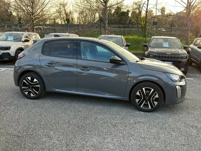 Peugeot 208 usata a Roma (6)
