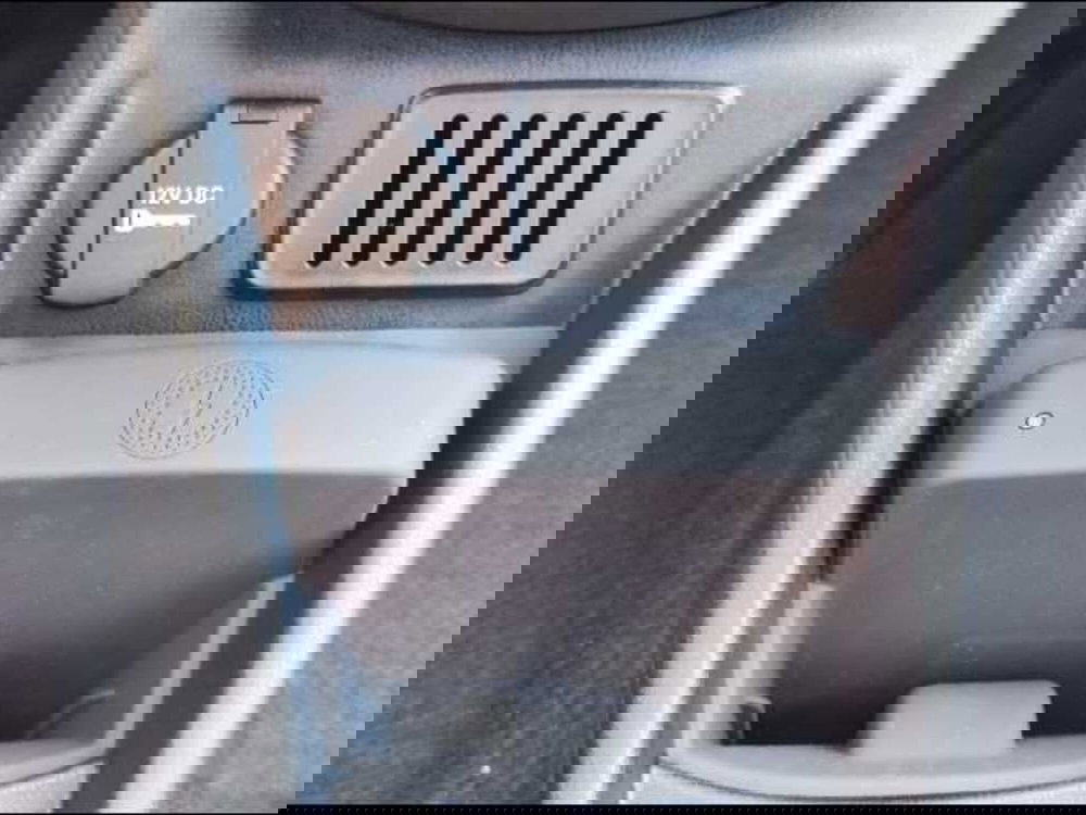 Lancia Ypsilon usata a Roma (18)