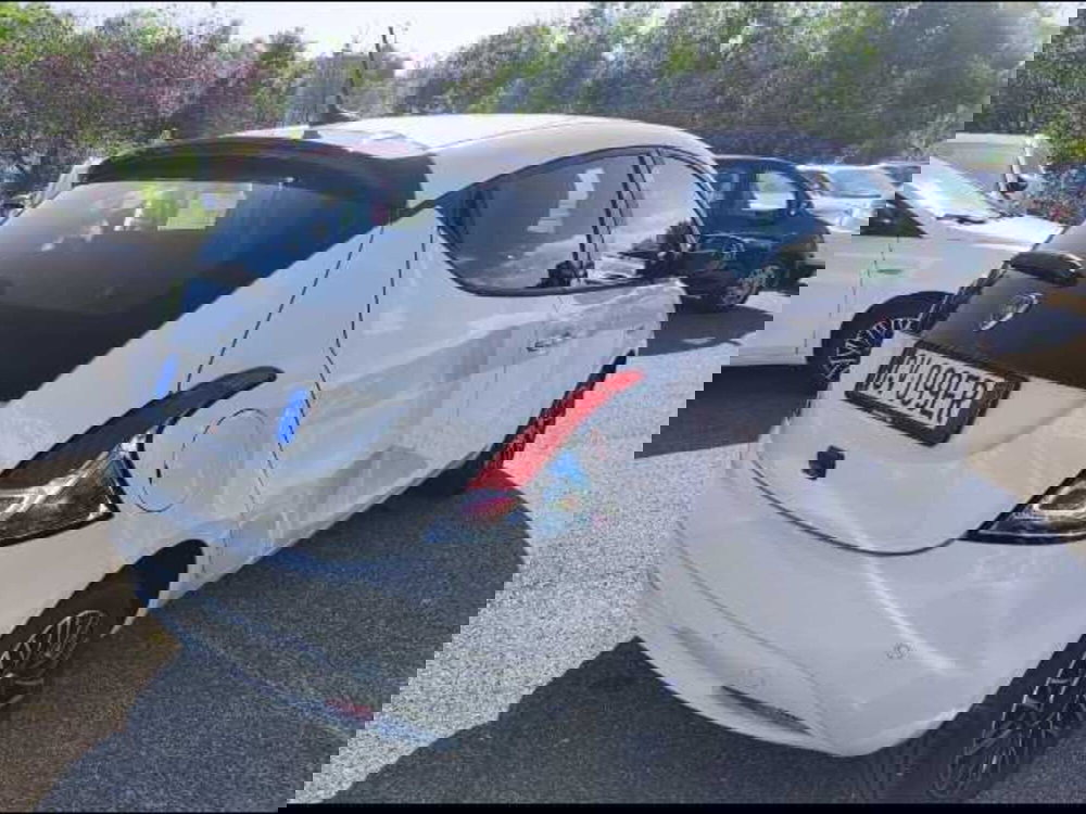 Lancia Ypsilon usata a Roma (3)