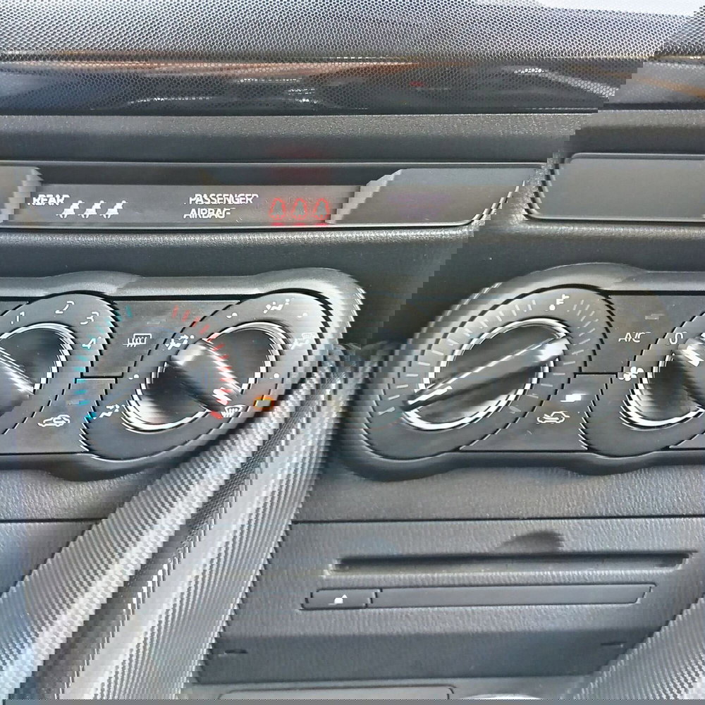 Mazda Mazda2 usata a L'Aquila (9)