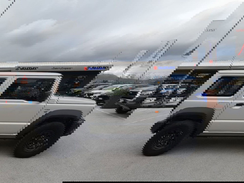 Suzuki Jimny usata a L'Aquila (2)