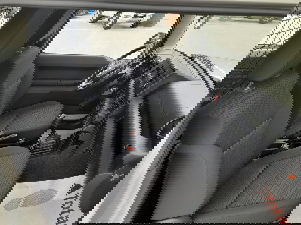 Suzuki Jimny usata a L'Aquila (7)