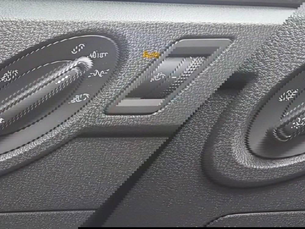 Volkswagen T-Cross usata a Monza e Brianza (17)