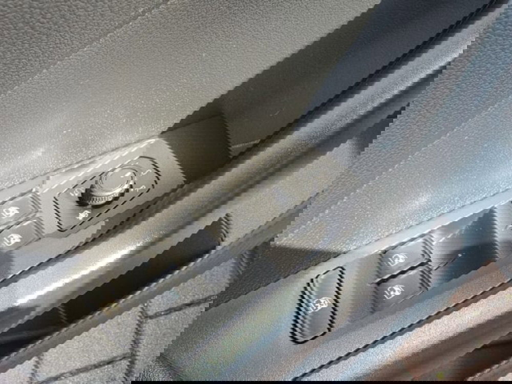 Volkswagen T-Cross usata a Monza e Brianza (18)