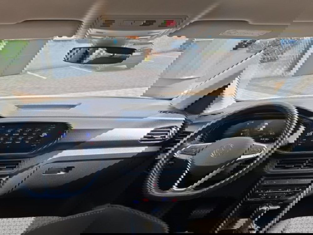 Volkswagen T-Cross usata a Monza e Brianza (8)