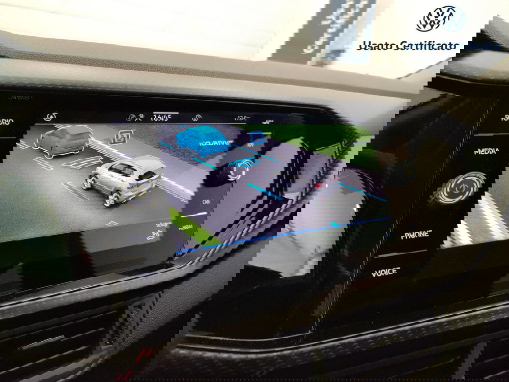 Volkswagen T-Cross usata a Varese (14)