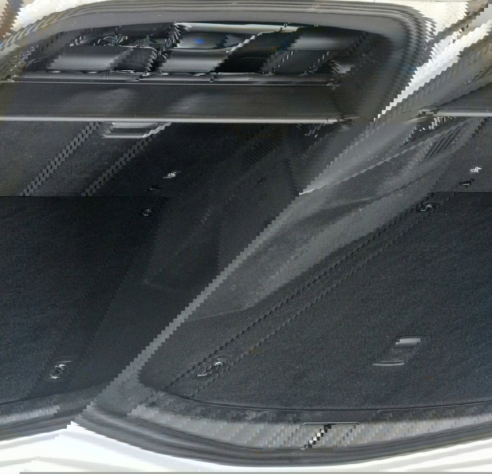 Alfa Romeo Stelvio usata a Terni (10)