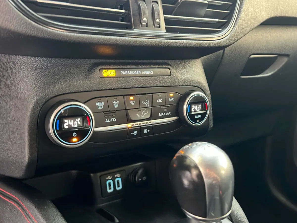 Ford Kuga usata a Roma (19)