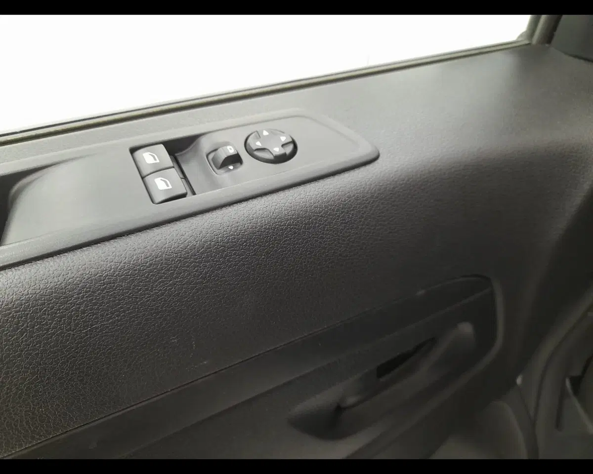 Opel Vivaro Furgone usata a Alessandria (19)