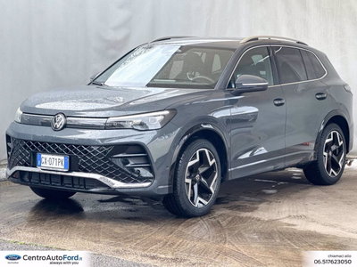 Volkswagen Tiguan Allspace 2.0 tdi R-Line 150cv dsg del 2024 usata a Albano Laziale