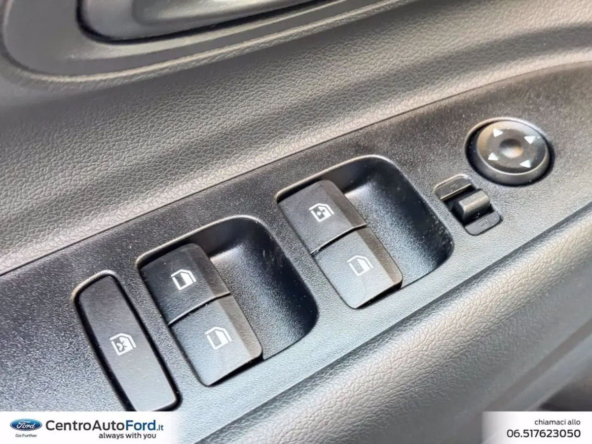 Hyundai i20 nuova a Roma (19)