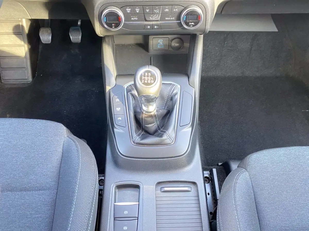 Ford Focus usata a Milano (15)