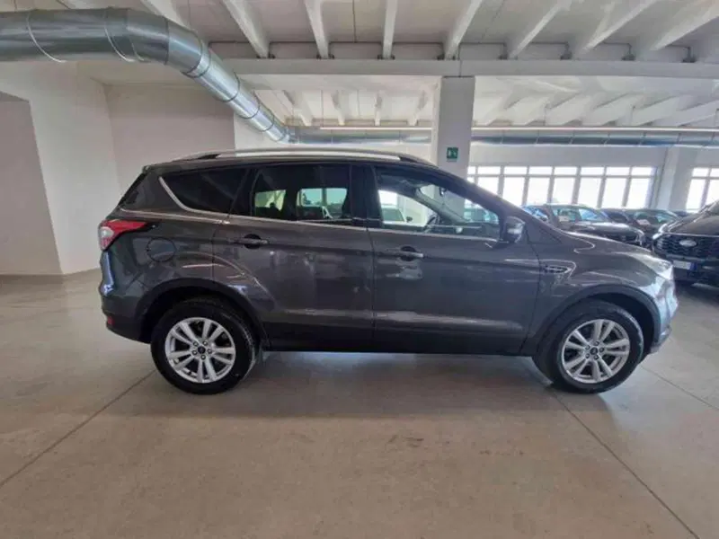 Ford Kuga usata a Bologna (7)
