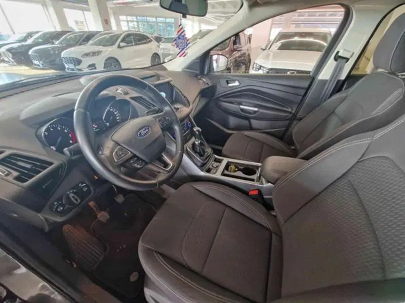 Ford Kuga usata a Bologna (8)