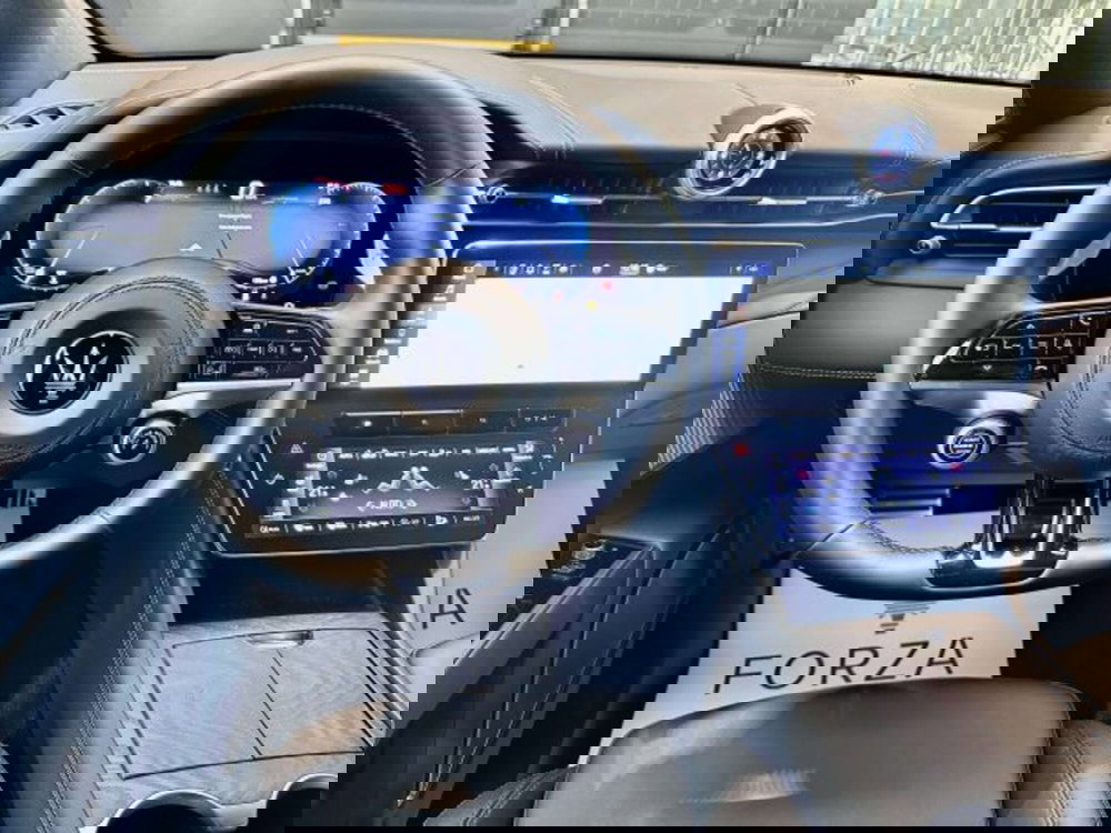 Maserati Grecale usata a Torino (14)