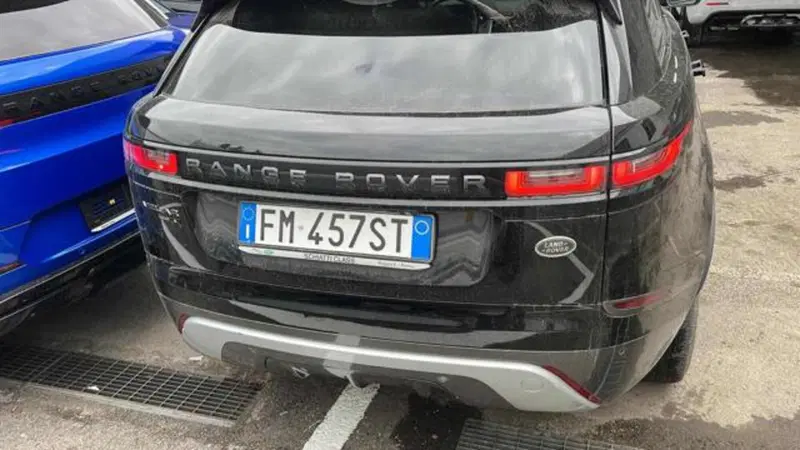 Land Rover Range Rover Velar usata a Lucca (11)