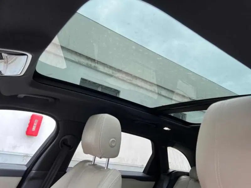 Land Rover Range Rover Velar usata a Lucca (6)