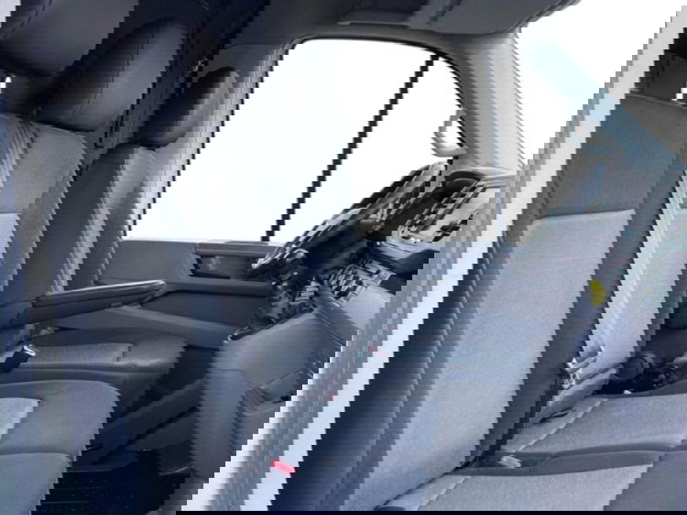 Volkswagen Veicoli Commerciali Crafter Furgone usata a Ancona (16)