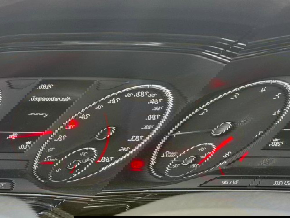 Volkswagen T-Cross usata a Como (12)