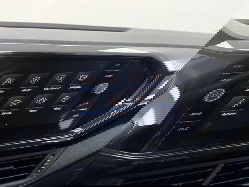 Volkswagen T-Cross usata a Como (16)