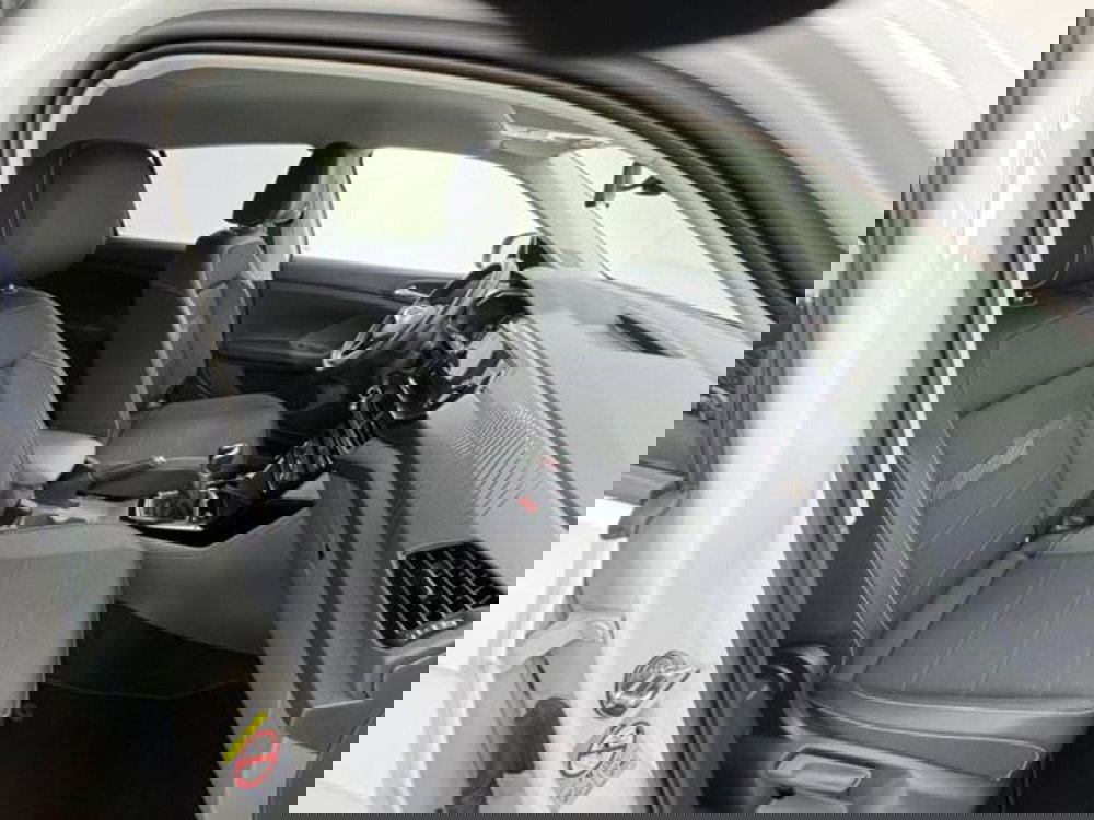 Volkswagen T-Cross usata a Como (3)