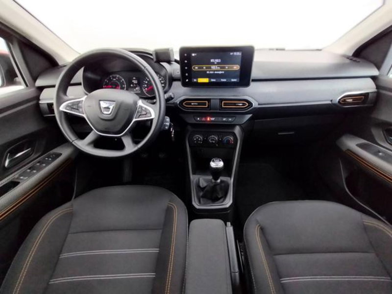 Dacia Sandero usata a Como (4)