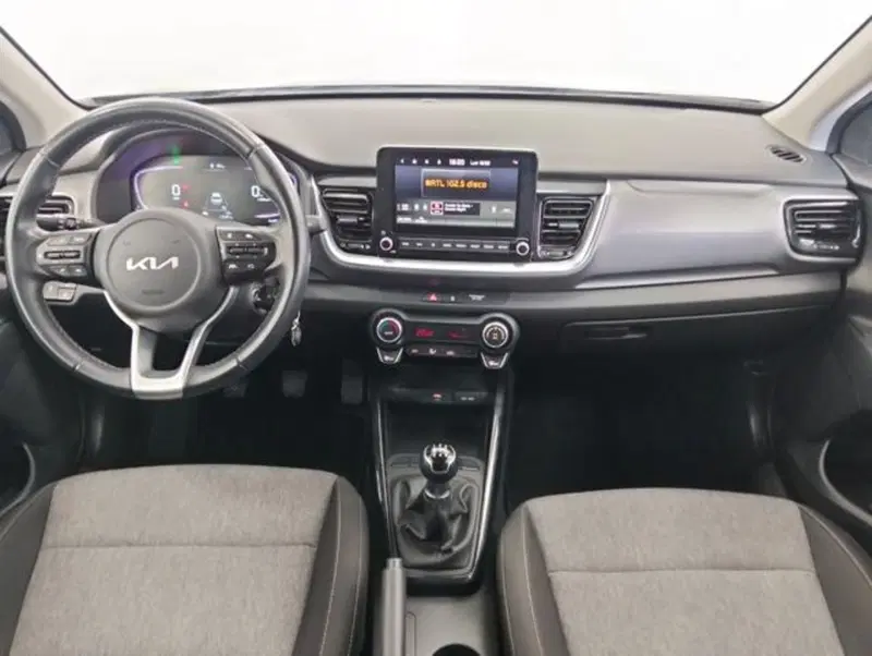 Kia Stonic usata a Como (4)