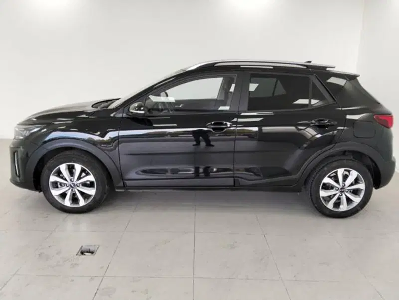 Kia Stonic usata a Como (8)