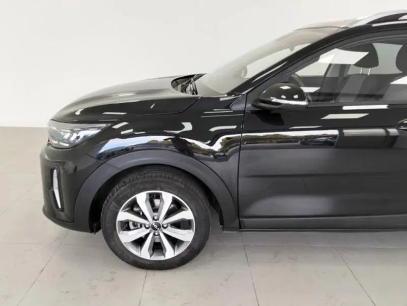Kia Stonic usata a Como (9)