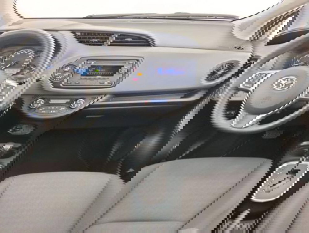 Toyota Yaris Cross usata a Como (4)