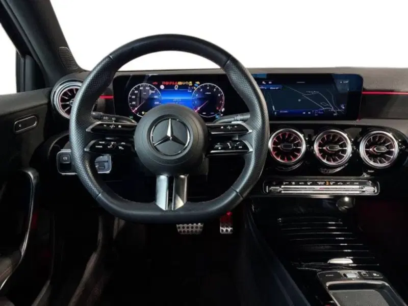 Mercedes-Benz Classe A usata a Bologna (11)