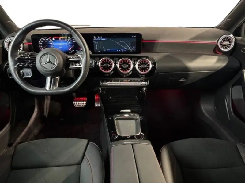 Mercedes-Benz Classe A usata a Bologna (9)