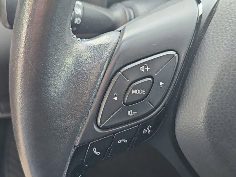 Toyota Toyota C-HR usata a Roma (6)