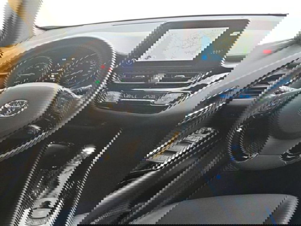 Toyota Toyota C-HR usata a Roma (8)